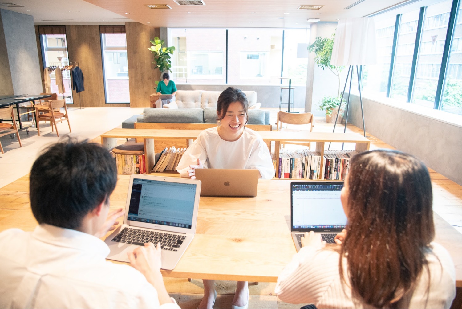 【土日可】インフラ設計・運用が行えるエンジニアを大募集！！