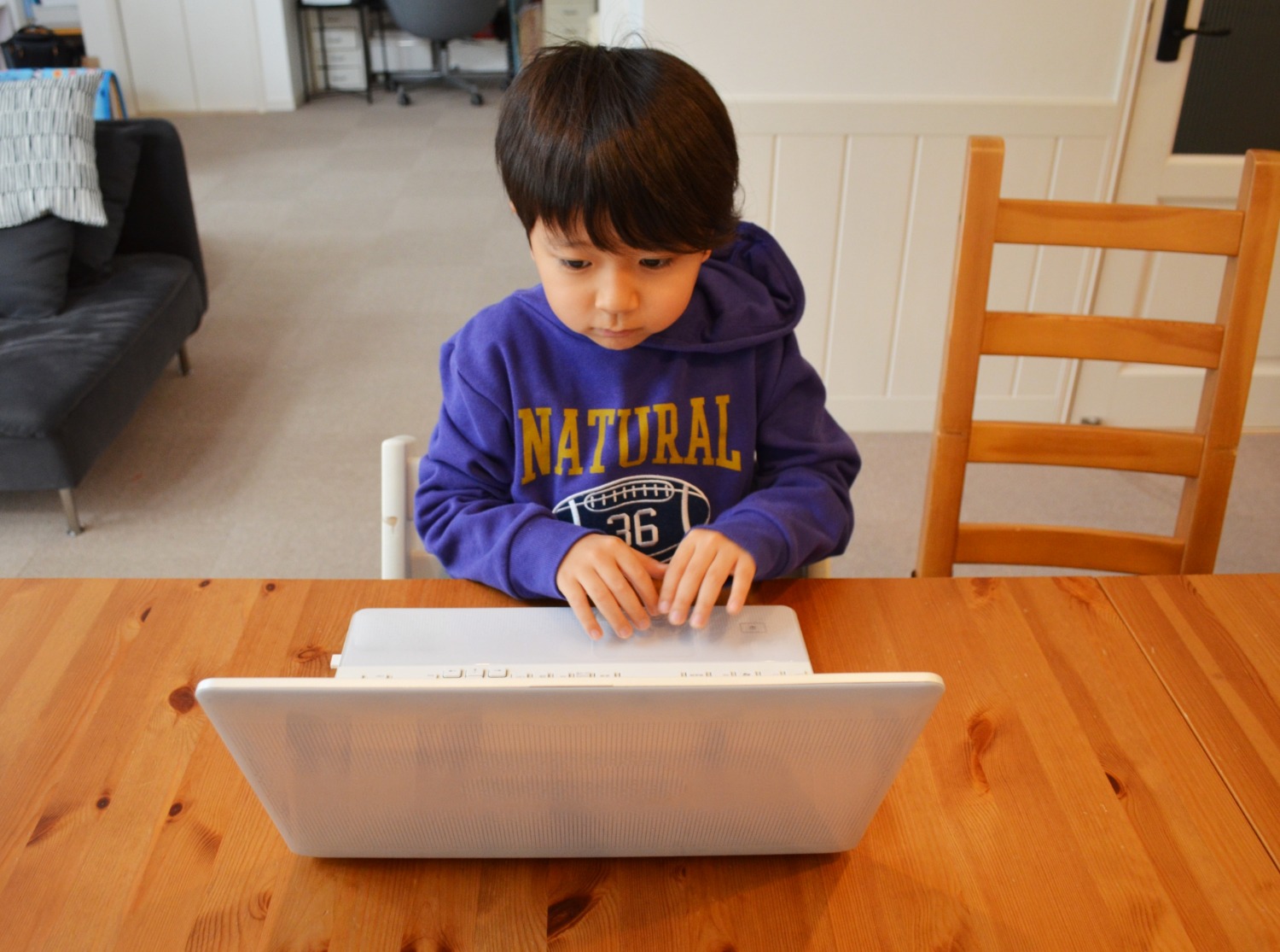 ※引越費用負担可!【千葉/群馬県】小中学校にてPCやタブレット操作・授業支援(ICT支援員)