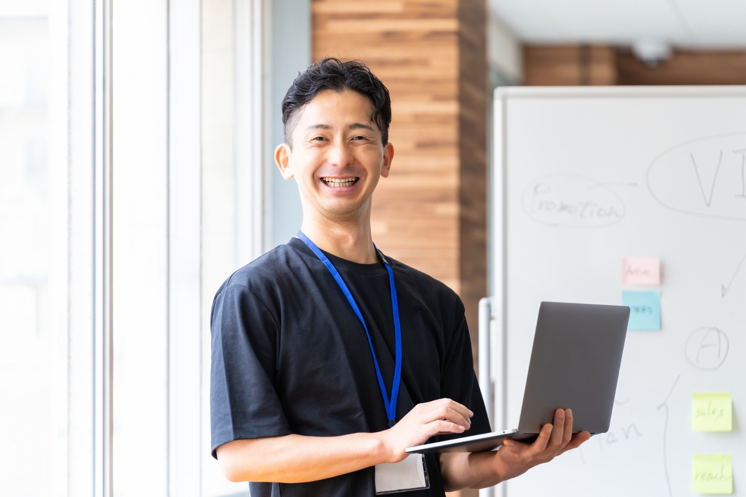 【名古屋/元請直】Python、JavaScript、AWS／WEBアプリ開発