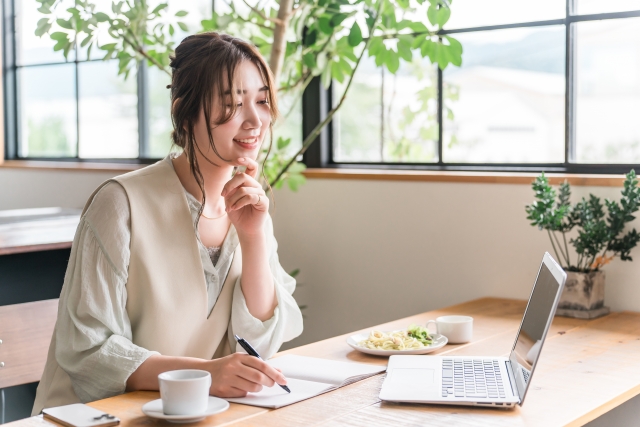 【完全在宅/週4～】大手出版社にてデータ活用推進（社内広報・運用サポート） 