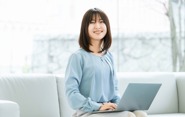 【リモート多め・駅チカ!】大手通販会社にて、Web・メルマガオペレーター（派遣） 